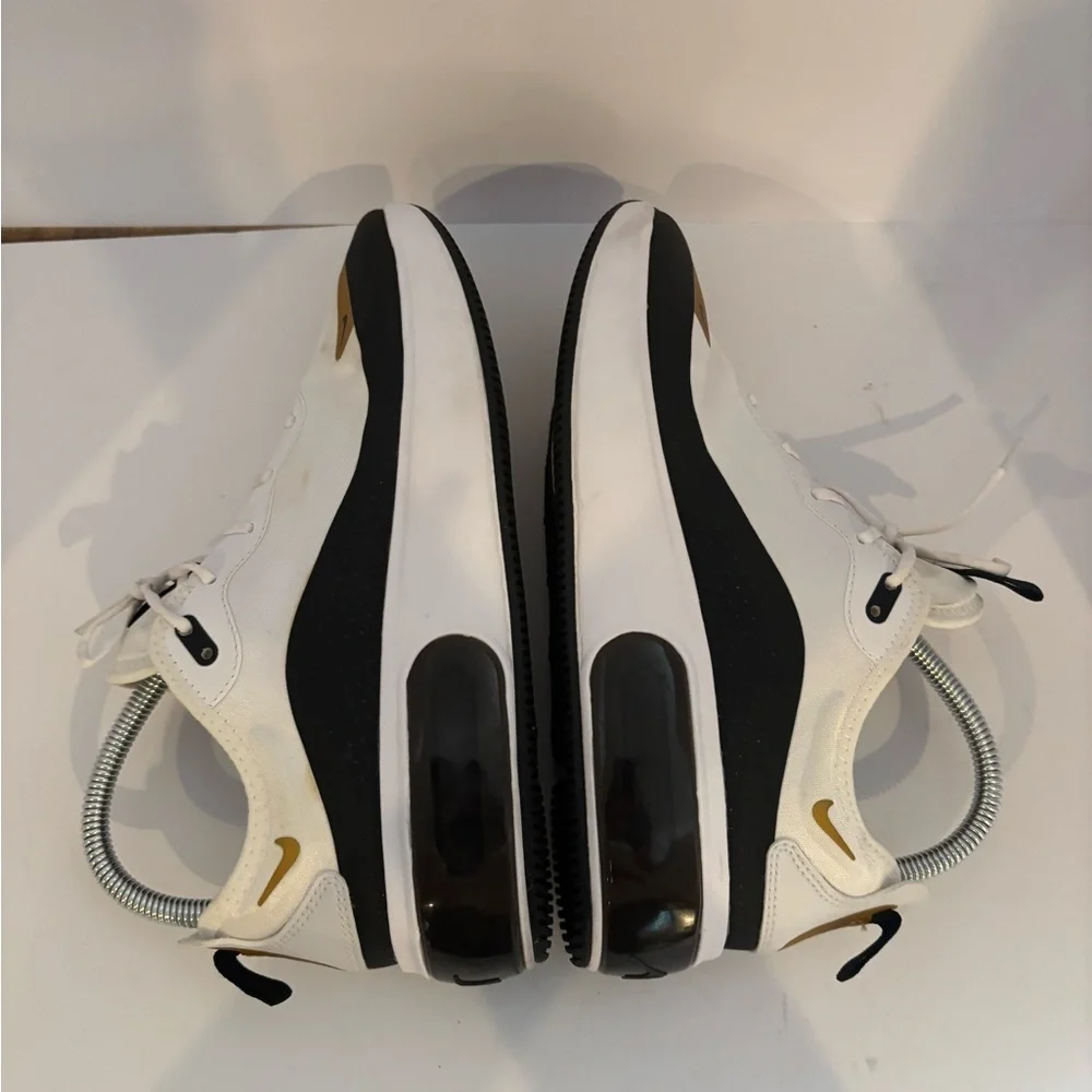 Nike Air Max Dia size 9